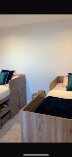 Photo 25- click for photo gallery